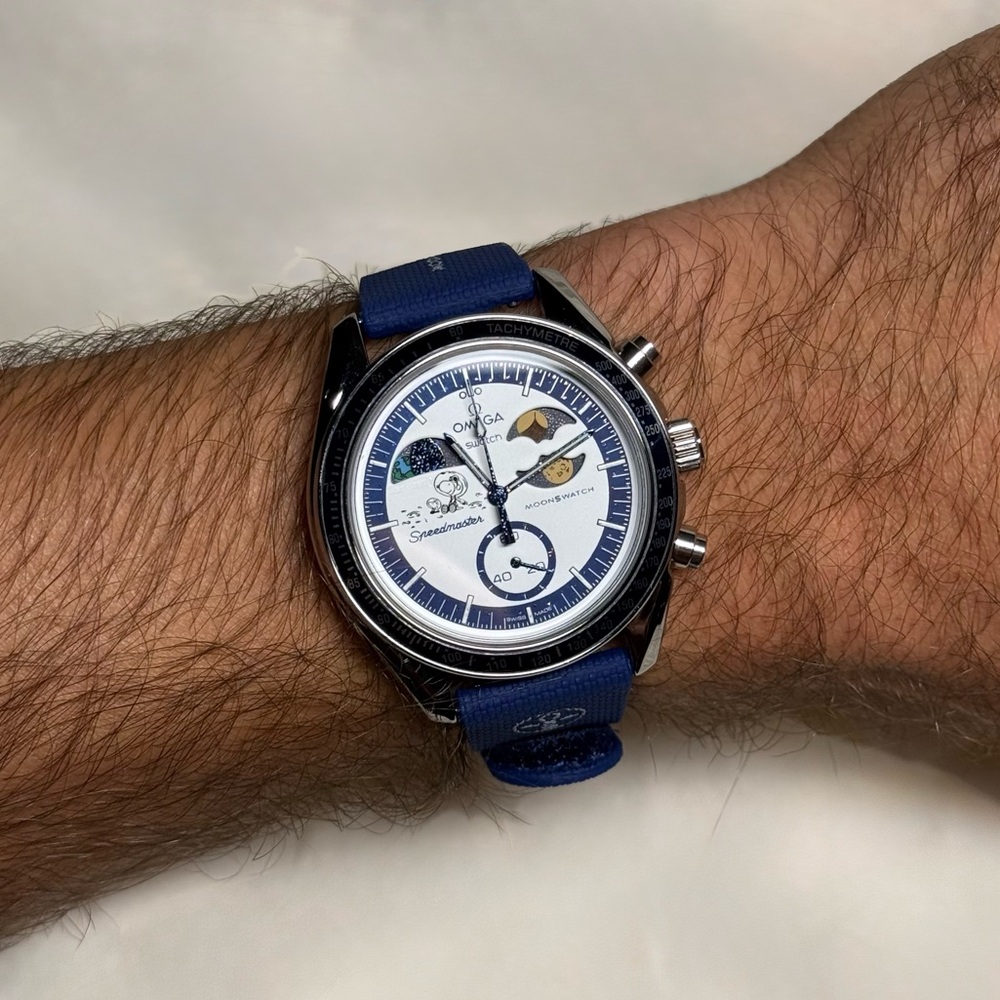 Modded Stainless Steel Moonswatch Mission to Earthphase - Moonshine Gold